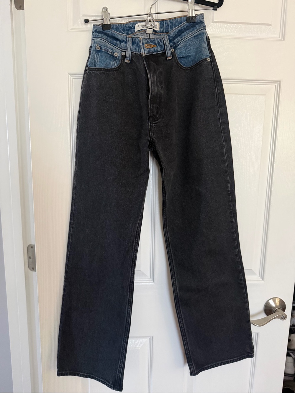 Abercrombie Curve Love High-Rise 90s Relaxed Jeans